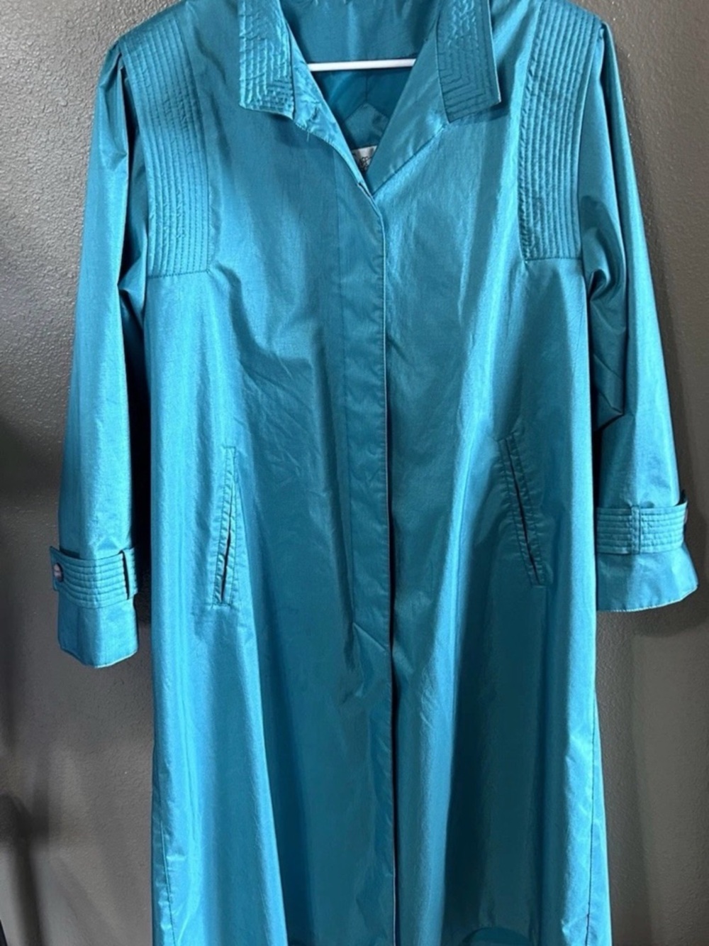Vintage Coat collectibles Women’s Dress Trench Coat Size 8, Movie Prop